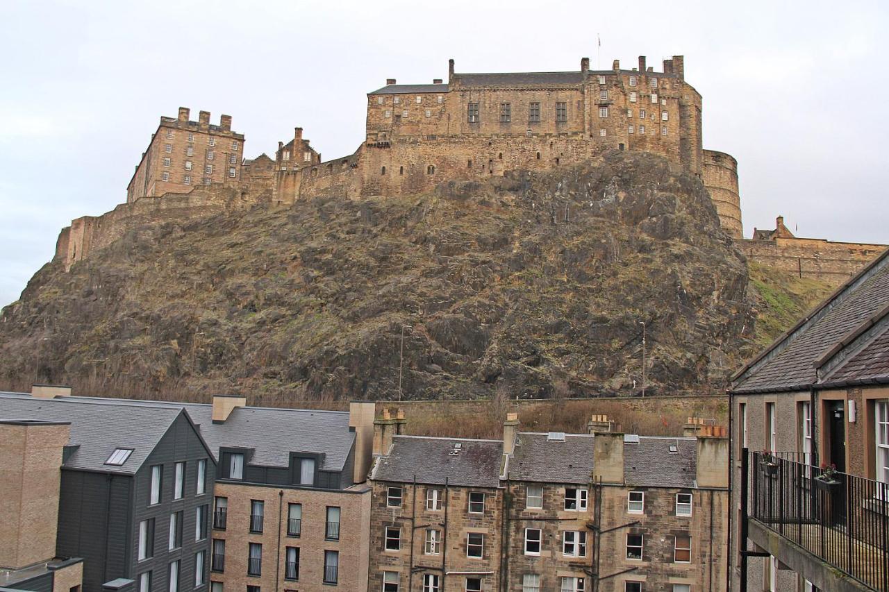 Apartment In Edinburgh With Great View On Castle Exterior photo