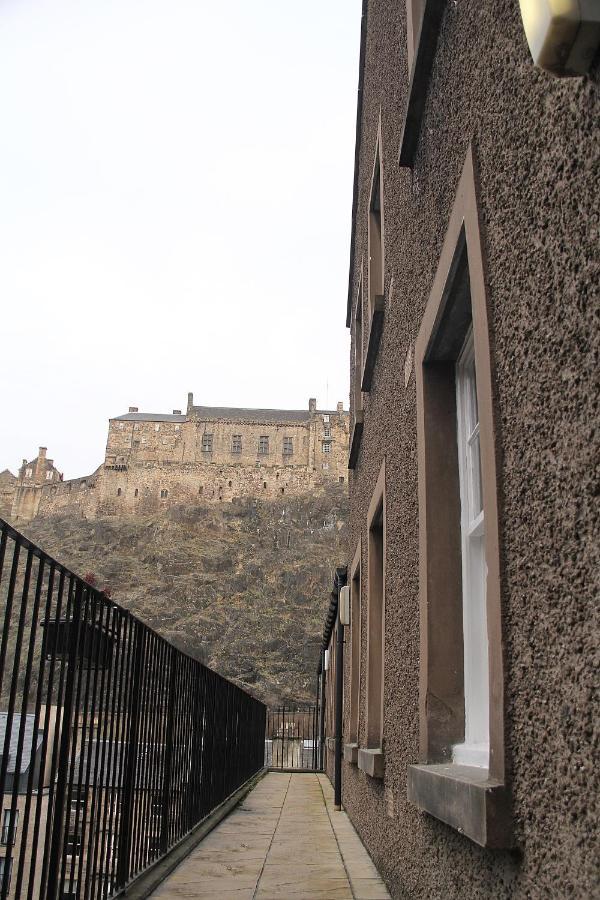 Apartment In Edinburgh With Great View On Castle Exterior photo